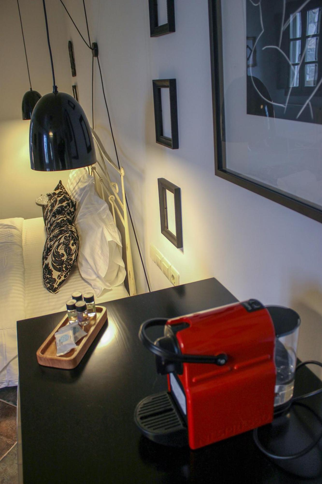 Oikies Art Rooms Ángistron Esterno foto